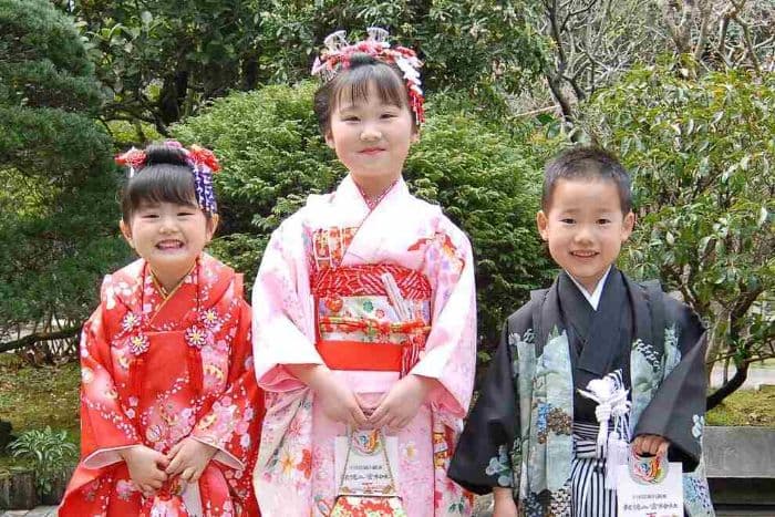 jepang_krisis_kelahiran_hanya_tersisa_1_anak_pada_tahun_2720