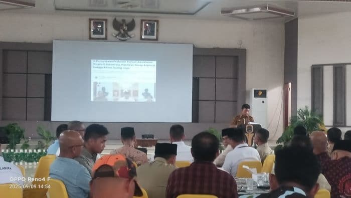 peserta_dialog_kebangsaan_labura_bingung_moderator_dan_narasumber_malah_campur_peran_