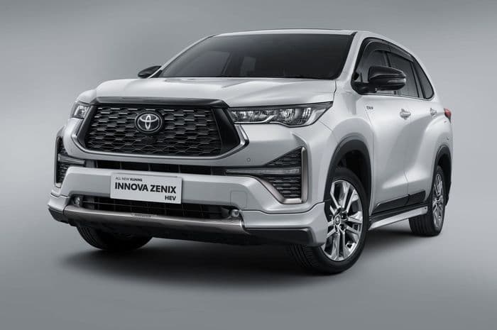 toyota_segarkan_kijang_innova_zenix_2025_hadir_dengan_fitur_lebih_canggih