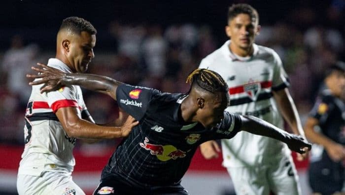 bragantino_kalahkan_so_paulo_lewat_penalti_jhonatan_di_serie_a_brasil