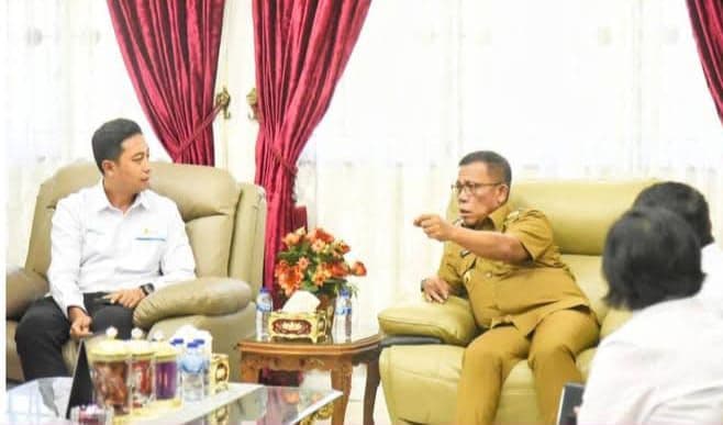 bupati_masinton_minta_pln_alirkan_listrik_ke_seluruh_pelosok_di_tapteng