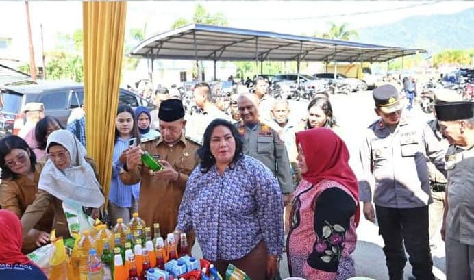 stabilitas_harga_bahan_pokok_pemkab_tapteng_buka_pasar_murah_cek_lokasinya