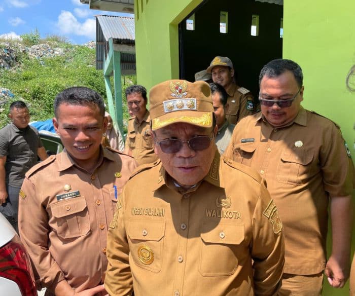 wali_kota_wesly_bakal_copot_kadis_lingkungan_hidup_siantar