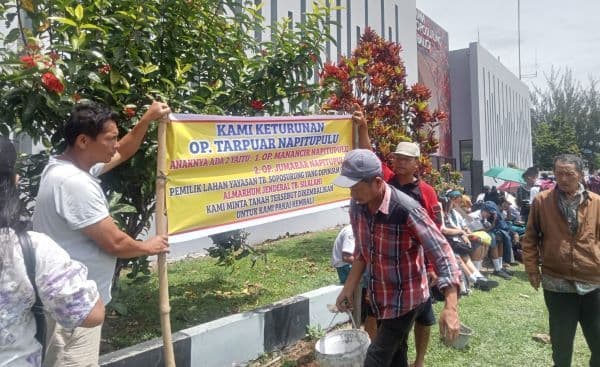 keturunan_tarpuar_napitupulu_minta_tanahnya_dikembalikan_yayasan_tb_soposurung