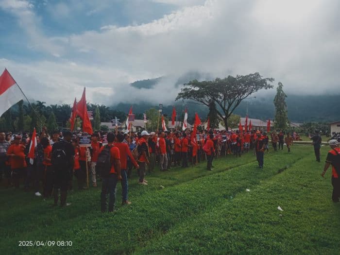 ratusan_buruh_pt_anj_agri_siais_mogok_kerja_tuntut_keadilan_dan_pemenuhan_hak