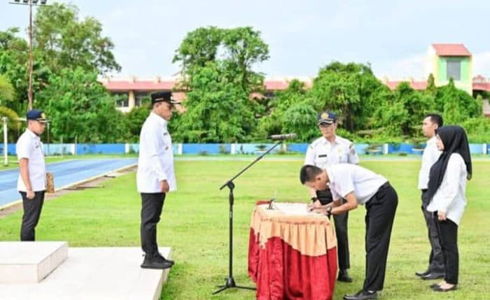 tenaga_non_asn_di_pemkab_tapteng_tandatangani_pakta_integritas_ini_isinya