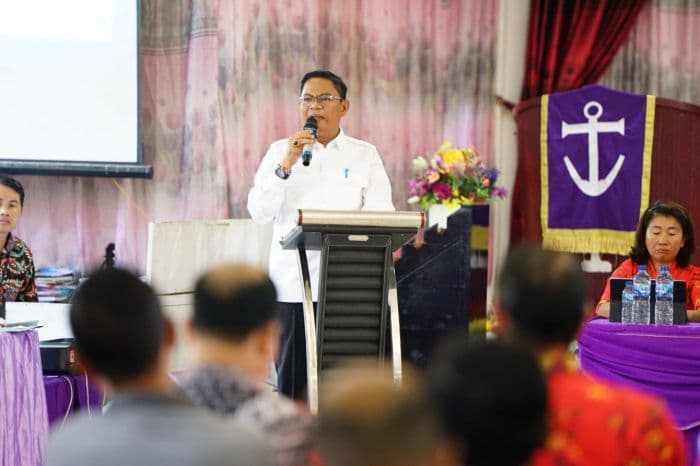 wabup_nias_barat_kecewa_banyak_pj_kades_mangkir_dari_musrenbang_sirombu