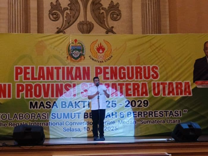 gubernur_bobby_sebut_banyak_putra_putri_daerah_yang_siap_majukan_psms_medan