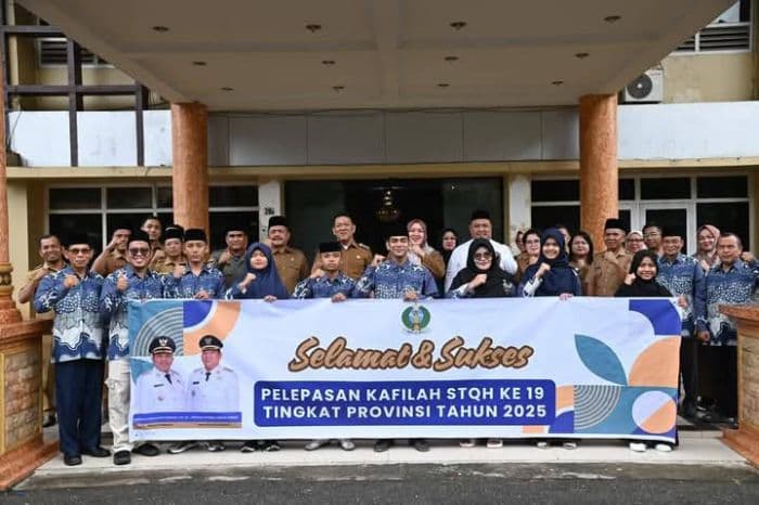 wakil_wali_kota_sibolga_lepas_kafilah_stqh_ke19_ke_medan_targetkan_prestasi_terbaik