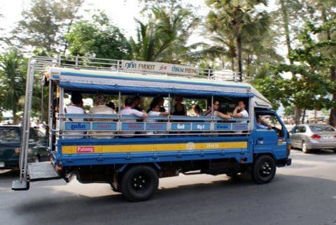 songthaew_transportasi_ikonik_pattaya_yang_tetap_jadi_primadona