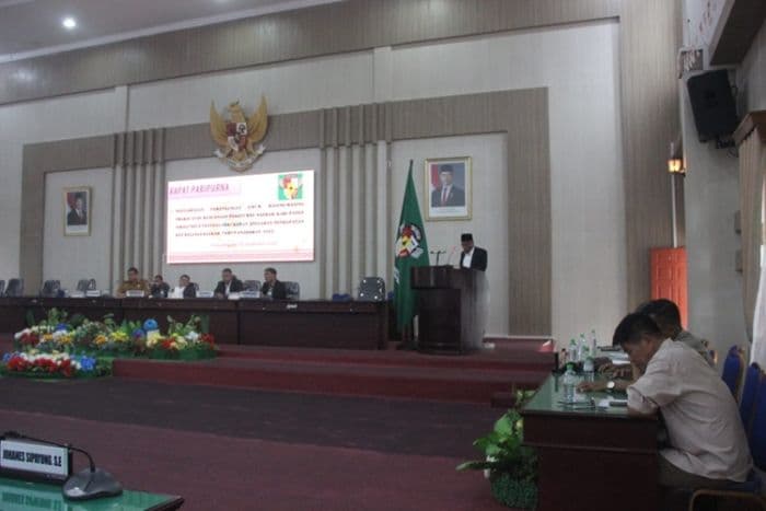 fraksi_demokrat_kritik_penurunan_pad_perindo_soroti_realisasi_rendah_papbd_simalungun_2025