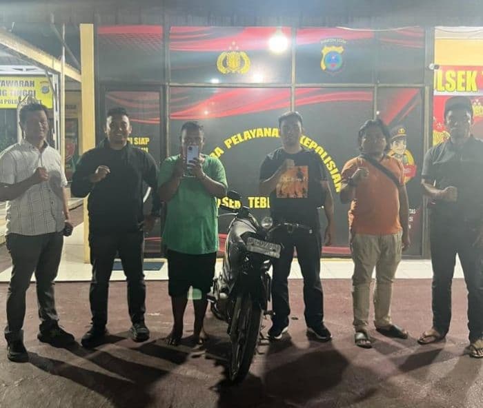 polisi_tangkap_pria_pengangguran_di_tebing_tinggi_usai_rampas_hp_dan_uang