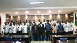 bupati_taput_buka_uji_kompetensi_pejabat_2025_tegaskan_seleksi_bersih_dan_transparan