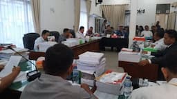 dprd_siantar_bahas_dugaan_penyelewengan_lampu_jalan_rapat_mendadak_tertutup