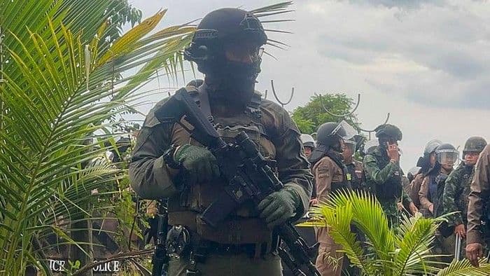 ledakan_ranjau_lukai_tentaranya_thailand_hentikan_perjanjian_damai_dengan_kamboja_