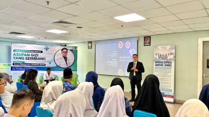 peringati_hkn_ke61_melalui_seminar_kesehatan_forwakes_sumut_tekankan_kecukupan_gizi_seimbang