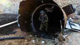 turki_upayakan_evakuasi_200_warga_sipil_terjebak_di_terowongan_gaza