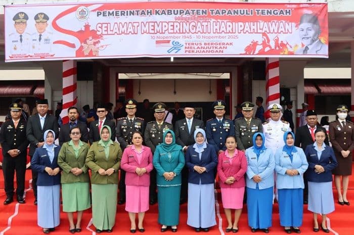 wabup_tapteng_mahmud_efendi_perjuangan_kini_bukan_lagi_bambu_runcing_tapi_ilmu_dan_pengabdian