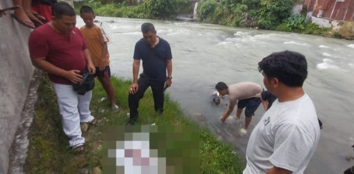 jasad_bayi_ditemukan_mengambang_di_sungai_bah_bolon_siantar
