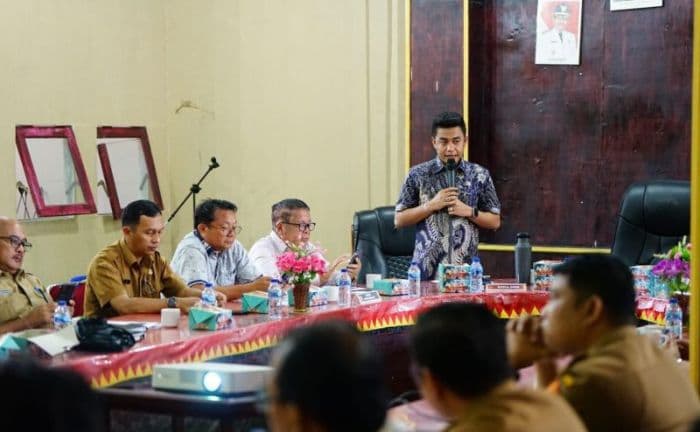 ketua_dprd_nias_barat_sampaikan_lima_penekanan_dalam_rancangan_awal_rkpd_