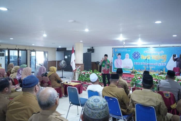 peringatan_isra_miraj_sekda_labusel_berharap_iman_warga_meningkat_