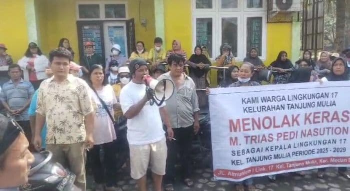 warga_medan_deli_tolak_pengangkatan_tiga_kepling_lama