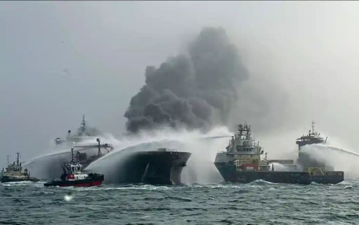 kapal_tanker_dan_kargo_tabrakan_di_laut_utara_32_orang_luka