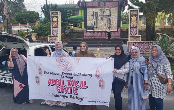 komunitas_the_macan_squad_sidikalang_berbagi_ratusan_paket_takjil_gratis