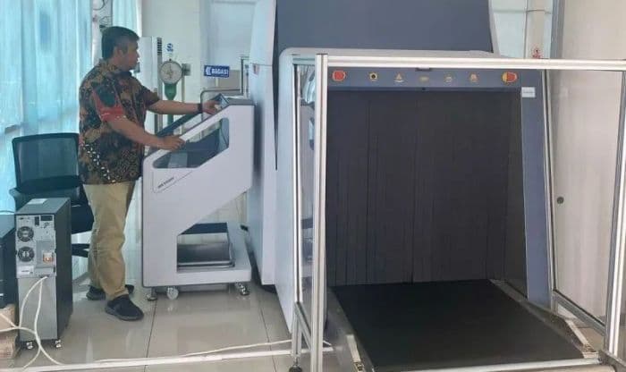 pelindo_pantau_xray_scanner_di_pelabuhan_belawan_jelang_mudik_lebaran