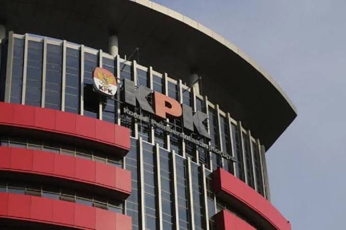 kpk_tahan_dua_tersangka_korupsi_jual_beli_gas_pgn