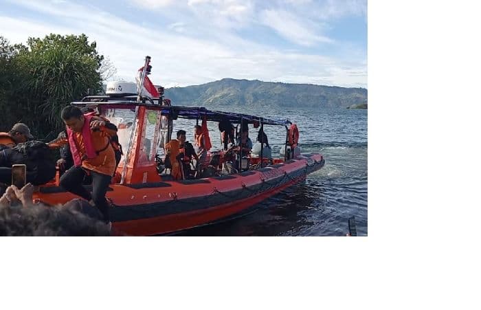 mayat_korban_tenggelam_di_danau_toba_ditemukan_setelah_dua_hari_pencarian