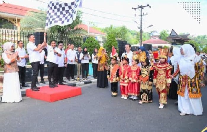 pawai_karnaval_paud_sibolga_2025_meriah_1865_anak_ikut_berpartisipasi