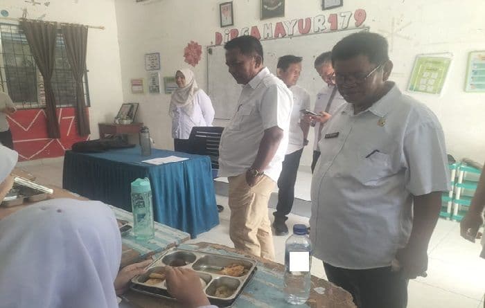 program_mbg_dimulai_di_kualuhhulu_sasar_ratusan_siswa_di_15_sekolah