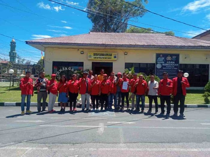 kapolres_dairi_diminta_segera_tangkap_pelaku_penghina_warga_sidikalang