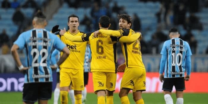 brasileiro_2025_gremio_tekuk_sport_recife_10_lewat_gol_tunggal_alysson_edward