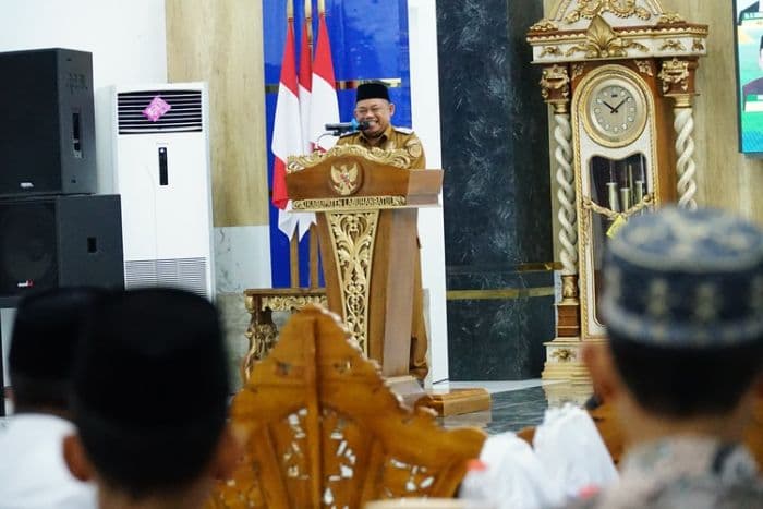 wabup_labuhanbatu_beri_pembinaan_kepada_250_pengurus_bkm_sekabupaten