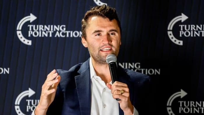 charlie_kirk_tewas_ditembak_di_utah_valley_university_fbi_masih_buru_pelaku