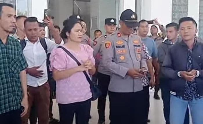 formasi_tak_kunjung_diumumkan_honorer_pppk_paruh_waktu_nias_barat_ragukan_validitas_sptjm_bupati