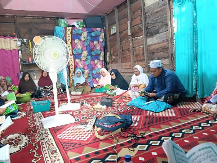 guru_mtsn_di_padang_lawas_menyebar_dakwah_ke_desadesa