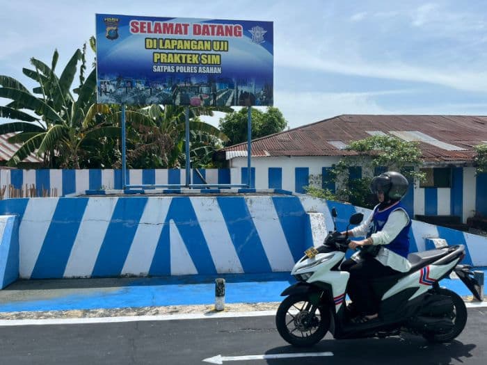 polres_asahan_sim_bukan_hanya_kewajiban_administratif_ada_tanggung_jawab_moral