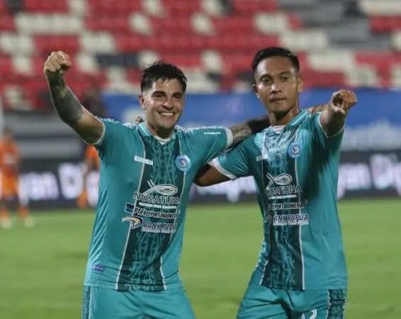 psbs_biak_bungkam_semen_padang_21_di_kandang_kabau_sirah