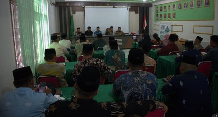 densus_88_sosialisasikan_vaksinasi_iret_di_tanjungbalai_waspadai_paham_radikal