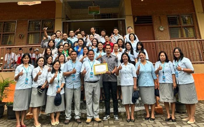 densus_88_ajak_siswa_sma_katolik_kabanjahe_jauhi_radikalisme_dan_junjung_persatuan