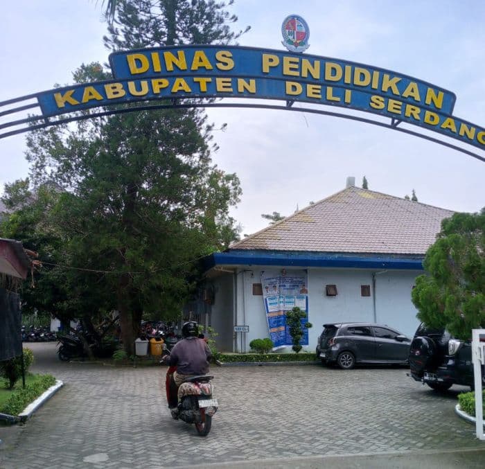 disdik_deli_serdang_masih_upayakan_pengganti_tiga_pejabat_yang_dicopot