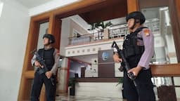 kpk_geledah_ruang_kerja_bupati_ponorogo_terkait_kasus_ott_sugiri_sancoko