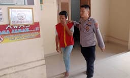 pemilik_kos_ungkap_hubungan_johan_dan_juliana_sihombing_di_sidang_pembunuhan