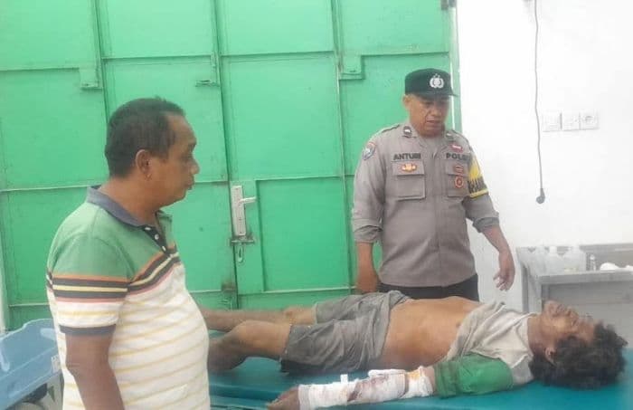 polsek_pandan_temukan_jenazah_pria_di_pinggir_jalan_gatot_subroto_tapteng