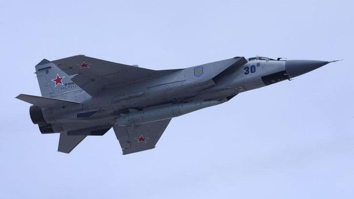 rusia_gagalkan_upaya_ukraina_dan_inggris_curi_jet_tempur_mig31_pembawa_rudal_kinzhal_