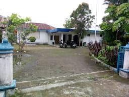 tiga_kali_diminta_kosongkan_bawaslu_deli_serdang_akhirnya_pindah_dari_kantor_lama