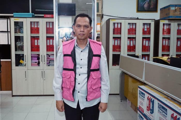 ditahan_kasus_dugaan_korupsi_ini_jejak_harta_kekayaan_zumri_sulthony